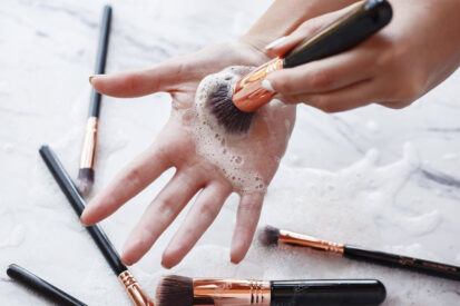 What Is The Right Way To Washing Your Makeup Brushes?